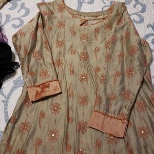 Lawn / silk kameez shalwar set with chiffon dupatt